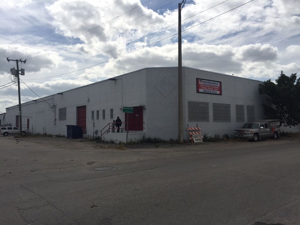 Airport East Warehouse: 3690 NW 52nd St, Miami, FL 33142